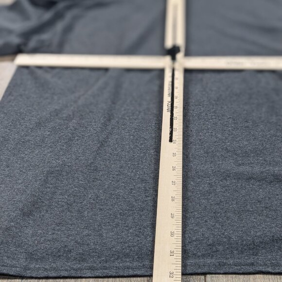 Christmas Vacation Gray Graphic Tee - Picture 5 of 8